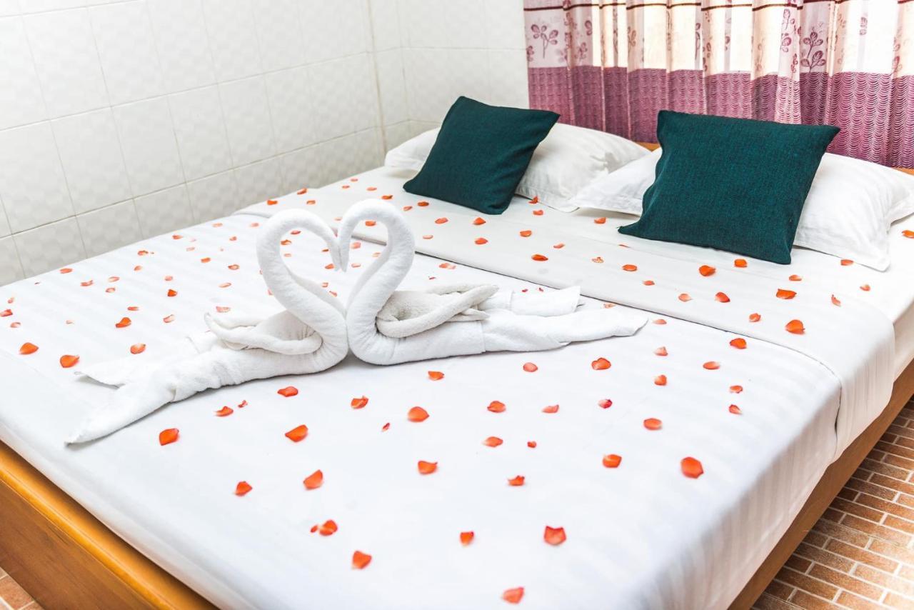 Maykha Hotel Мандалай Экстерьер фото